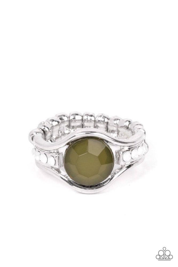 Paparazzi Ring ~ Magic Maker - Green