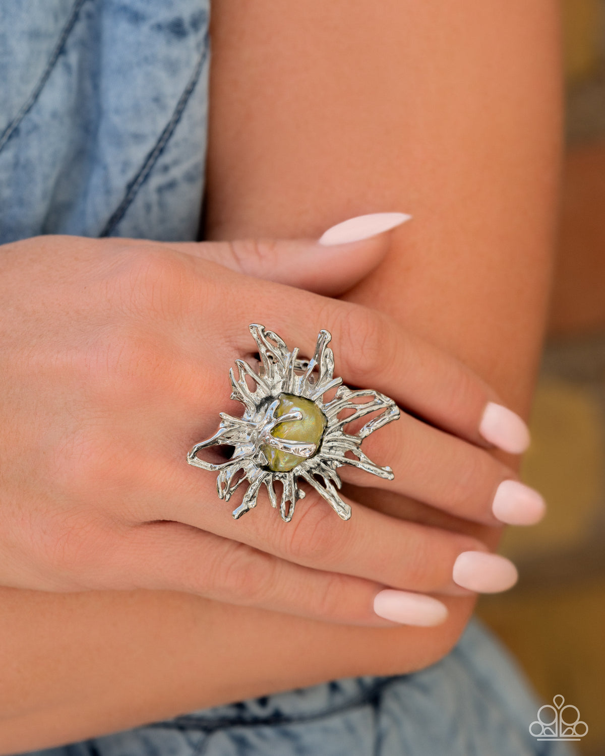 Artistic Movement Green Ring - Paparazzi Accessories-on model - CarasShop.com - $5 Jewelry by Cara Jewels