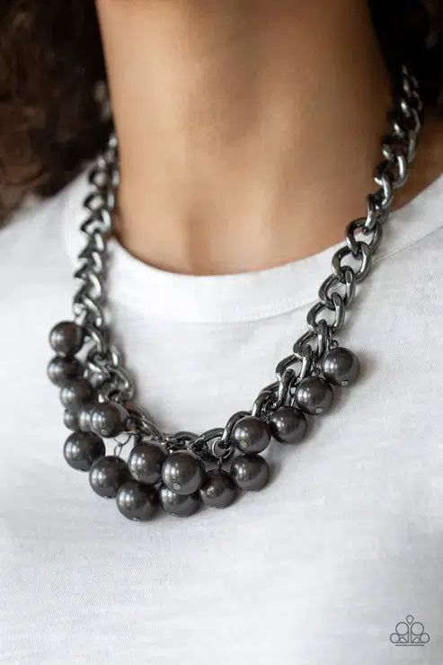 Get Off My Runway Black Pearl Necklace - Paparazzi Accessories- on model - CarasShop.com - $5 Jewelry by Cara Jewels