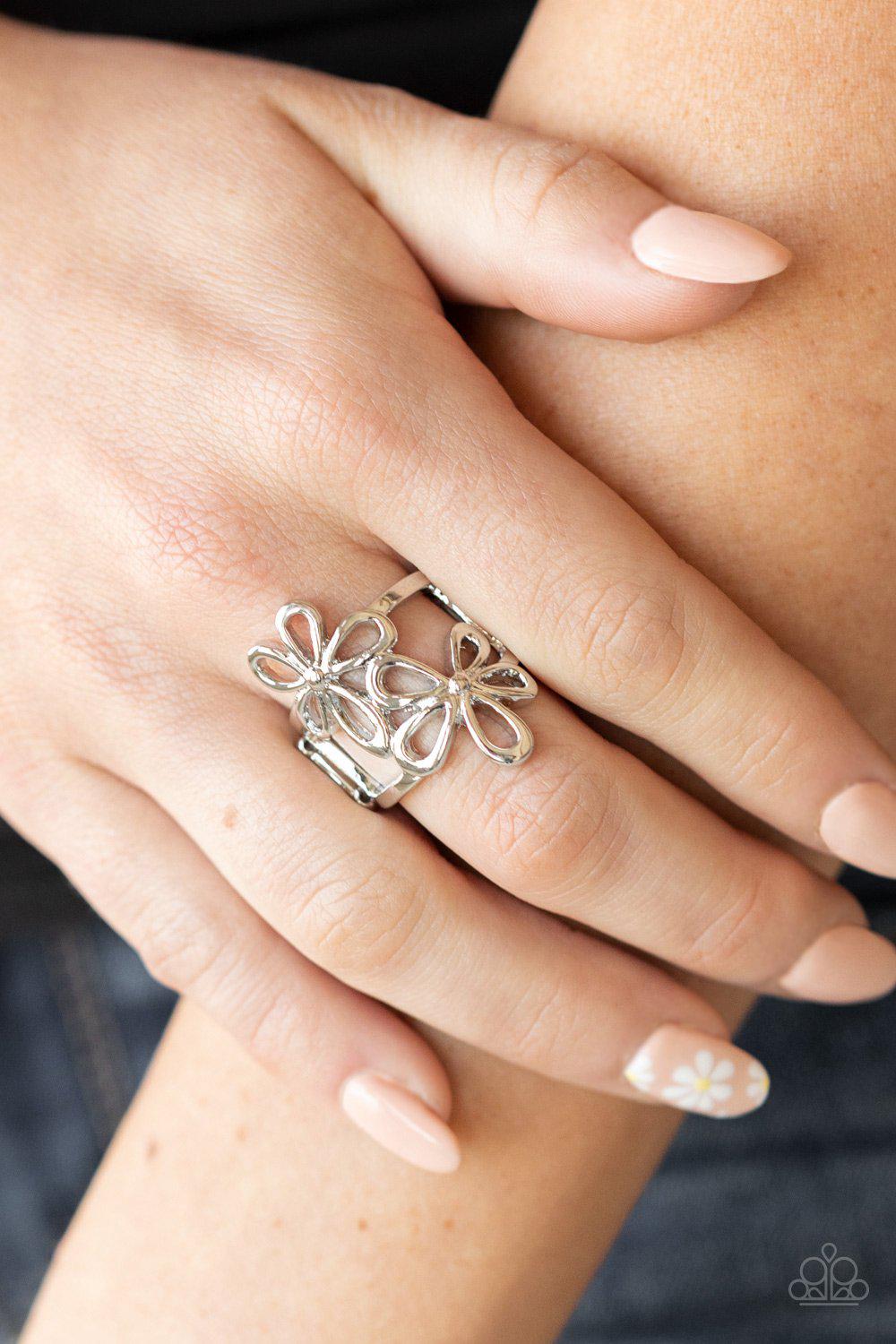 Perennial Pair Silver Daisy Flower Ring - Paparazzi Accessories- model - CarasShop.com - $5 Jewelry by Cara Jewels