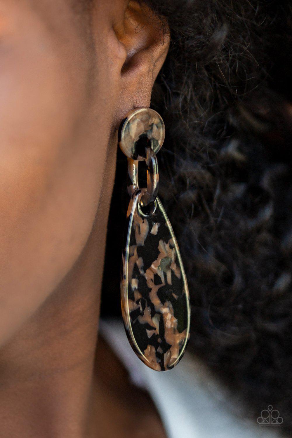 Black acrylic earrings deals paparazzi