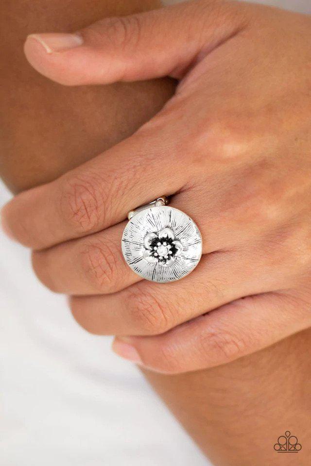 Blooming Beach Party White Ring - Paparazzi Accessories- on model - CarasShop.com - $5 Jewelry by Cara Jewels