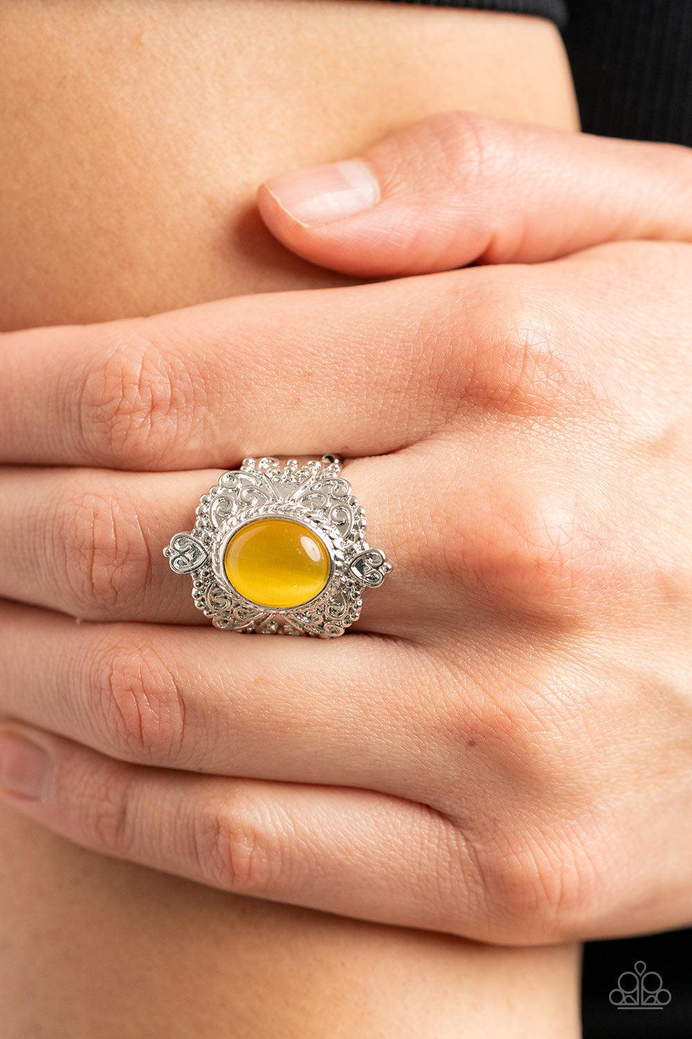 Delightfully Dreamy Yellow Cat&#39;s Eye Stone Ring - Paparazzi Accessories-on model - CarasShop.com - $5 Jewelry by Cara Jewels