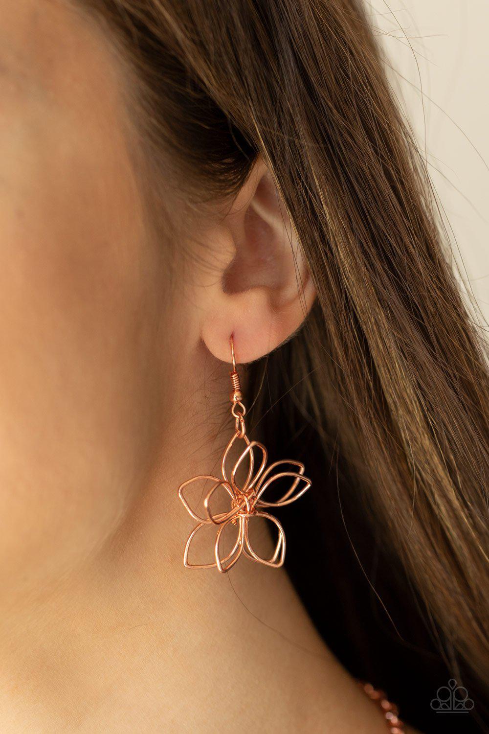 Flower Garden Fashionista Copper Wire Flower Necklace - Paparazzi Accessories 2021 Convention Exclusive - free matching earrings - CarasShop.com - $5 Jewelry by Cara Jewels