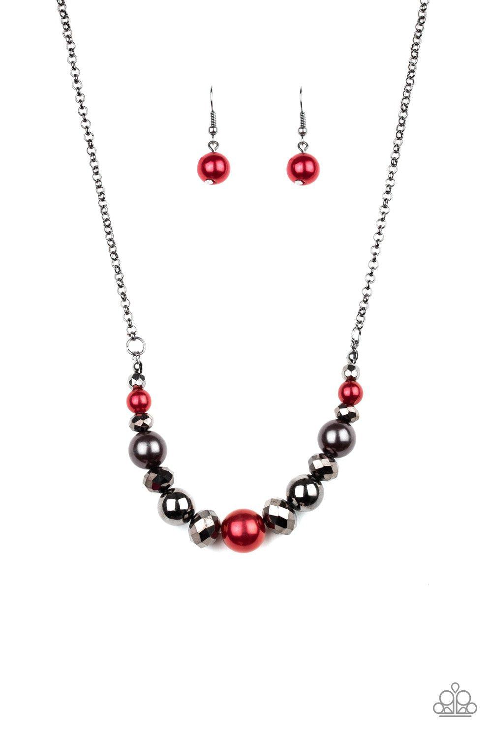 Long necklace - Metal & glass pearls, gold & red — Fashion